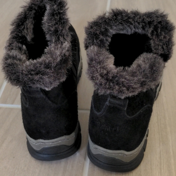 Staheekum Olivia Ankle Bootie NEW Sz: 7 Cow Suede - Picture 5 of 10